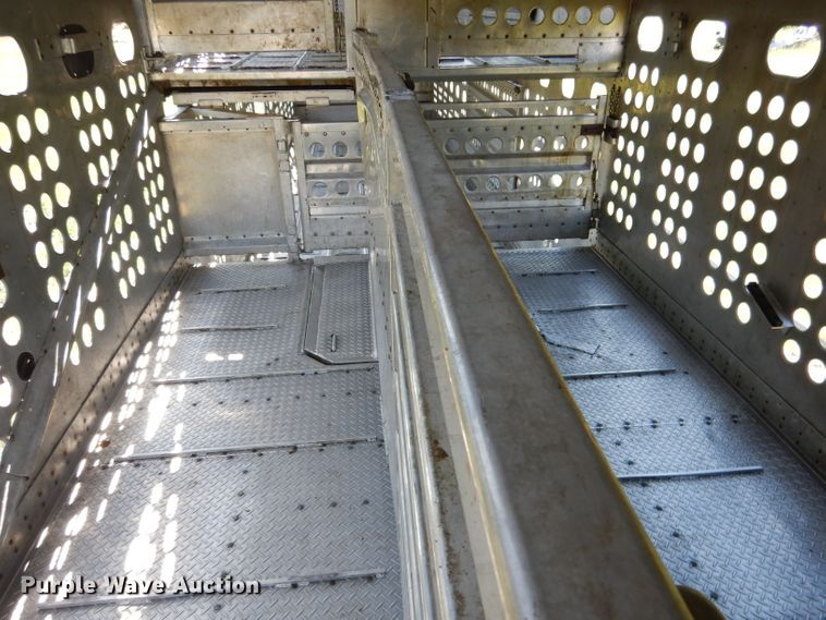 image for item DG5812 1998 Merritt Cattle Drive livestock trailer