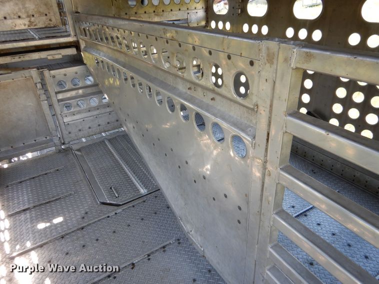 image for item DG5812 1998 Merritt Cattle Drive livestock trailer