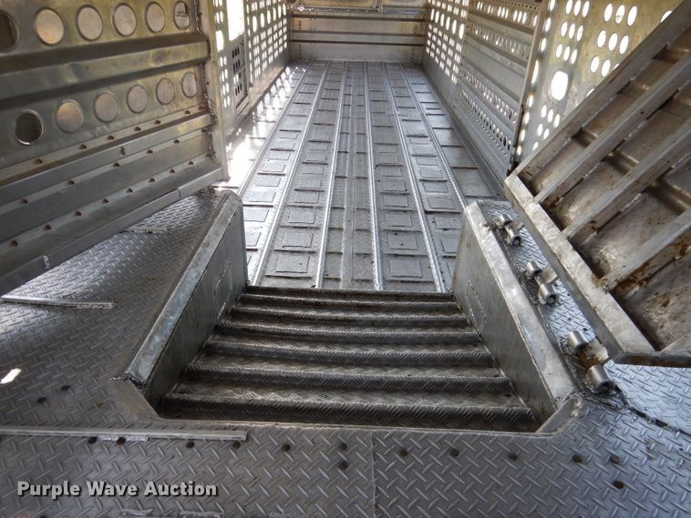 image for item DG5812 1998 Merritt Cattle Drive livestock trailer