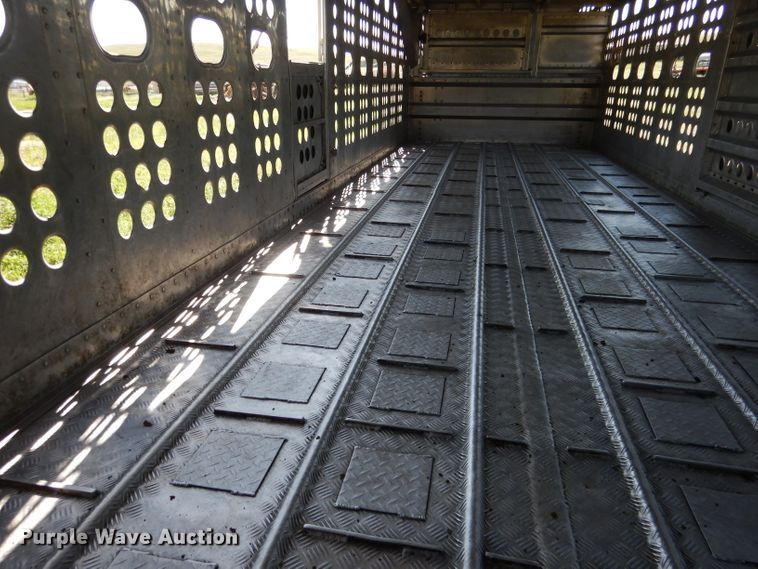 image for item DG5812 1998 Merritt Cattle Drive livestock trailer