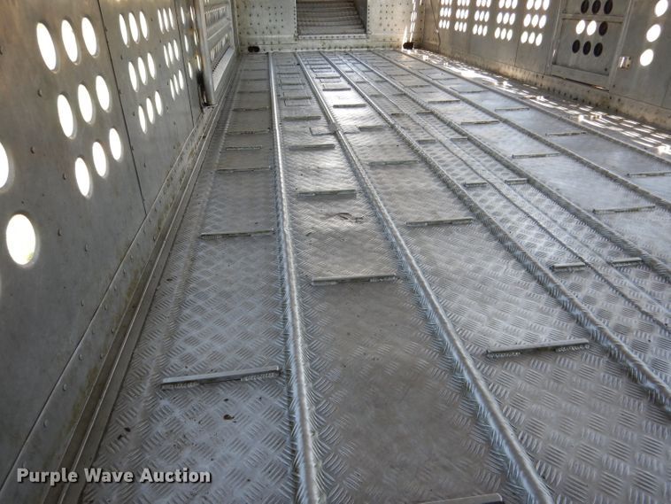 image for item DG5812 1998 Merritt Cattle Drive livestock trailer