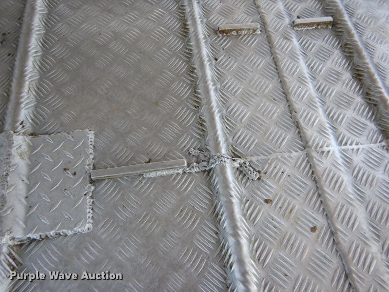 image for item DG5812 1998 Merritt Cattle Drive livestock trailer