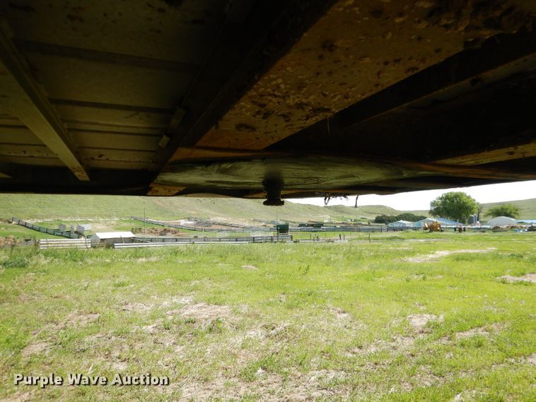image for item DG5812 1998 Merritt Cattle Drive livestock trailer