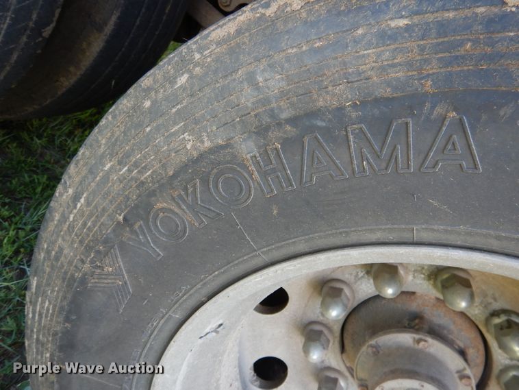 image for item DG5812 1998 Merritt Cattle Drive livestock trailer