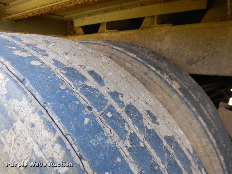 image for item DG5812 1998 Merritt Cattle Drive livestock trailer