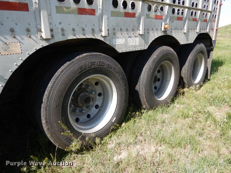 image for item DG5812 1998 Merritt Cattle Drive livestock trailer