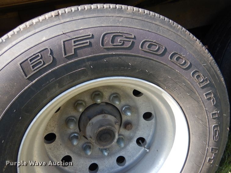 image for item DG5812 1998 Merritt Cattle Drive livestock trailer