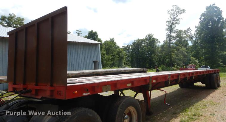 image for item ED9333 1971 Dorsey flatbed trailer
