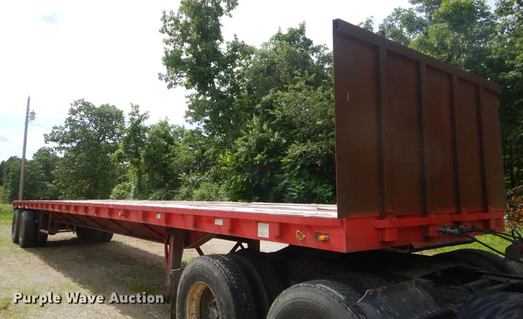 image for item ED9333 1971 Dorsey flatbed trailer