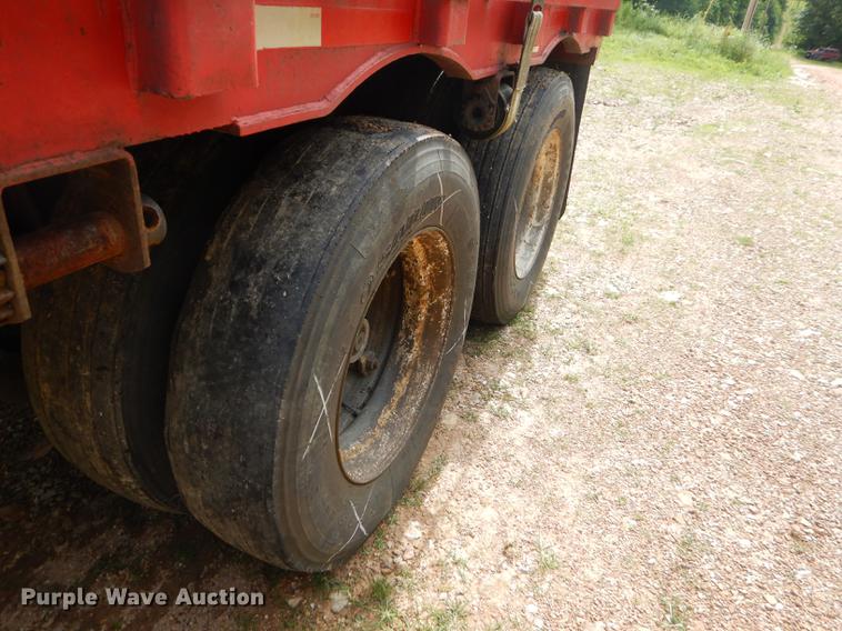 image for item ED9333 1971 Dorsey flatbed trailer