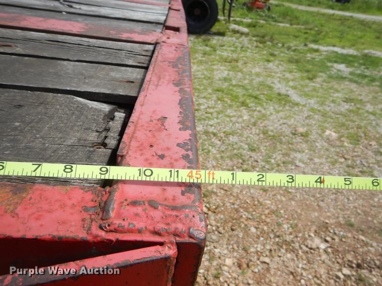 image for item ED9333 1971 Dorsey flatbed trailer