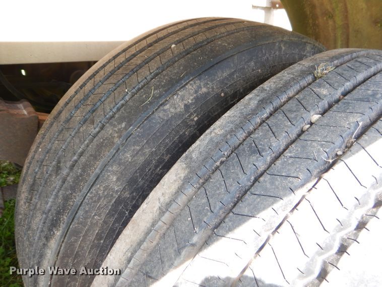 image for item ED9358 1996 Walker TTT-31430 tank trailer