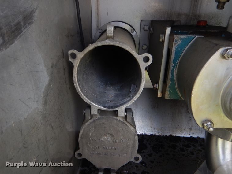 image for item ED9358 1996 Walker TTT-31430 tank trailer