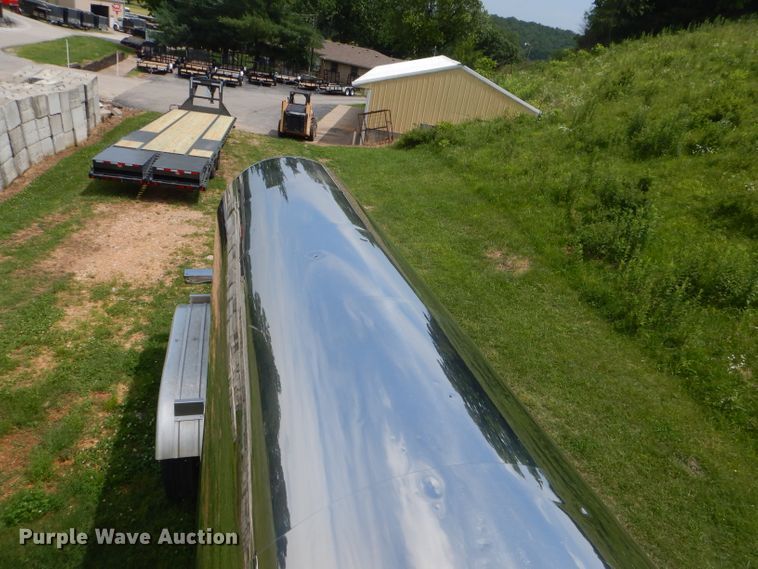 image for item ED9358 1996 Walker TTT-31430 tank trailer