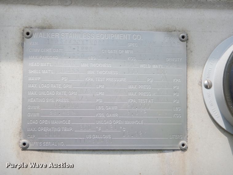 image for item ED9358 1996 Walker TTT-31430 tank trailer