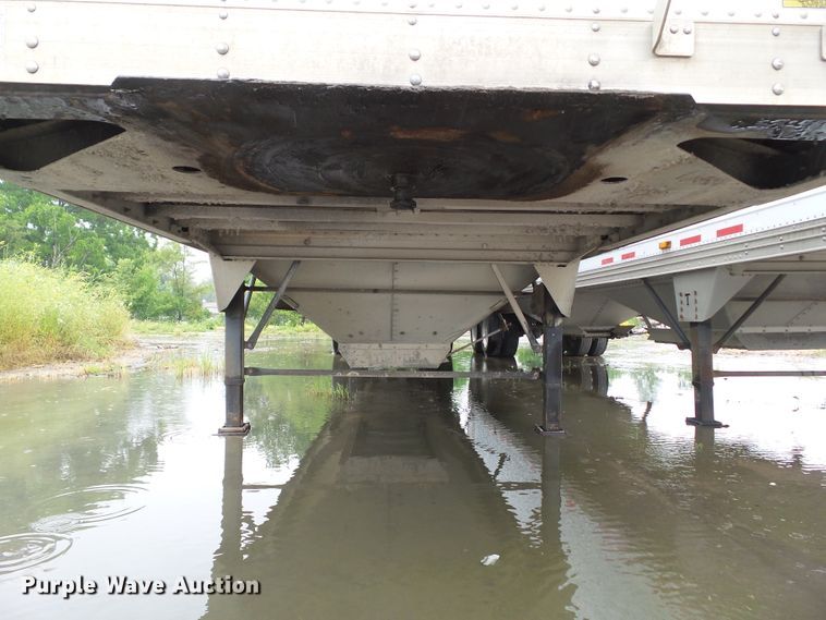 image for item EM9767 2014 Timpte double hopper bottom grain trailer