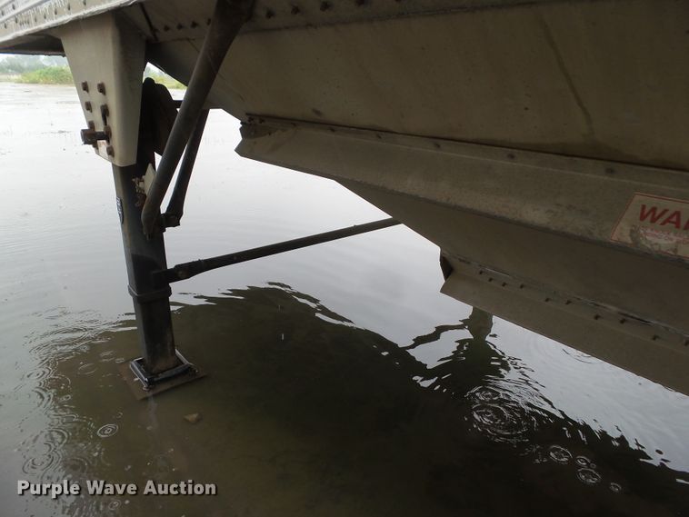 image for item EM9767 2014 Timpte double hopper bottom grain trailer