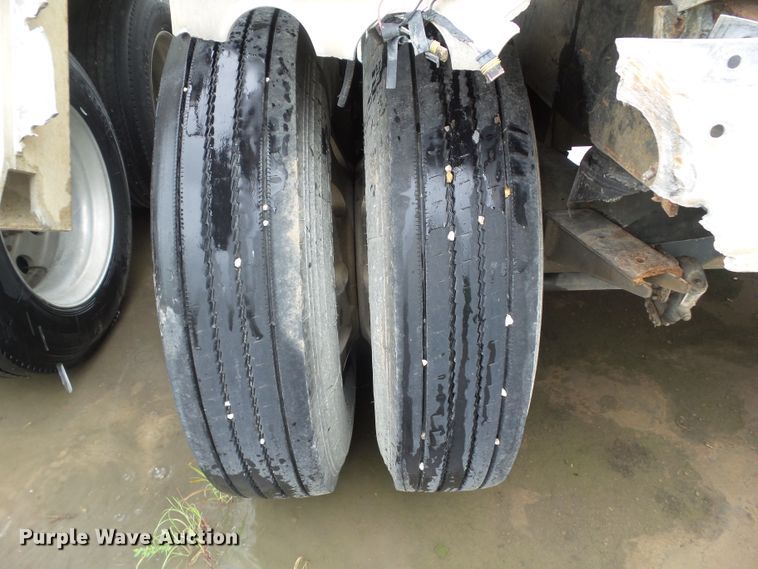 image for item EM9767 2014 Timpte double hopper bottom grain trailer