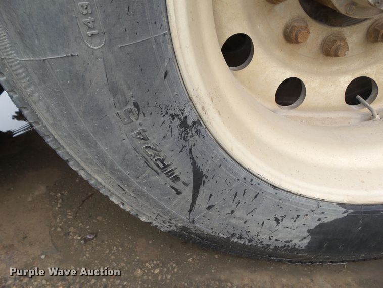 image for item EM9767 2014 Timpte double hopper bottom grain trailer