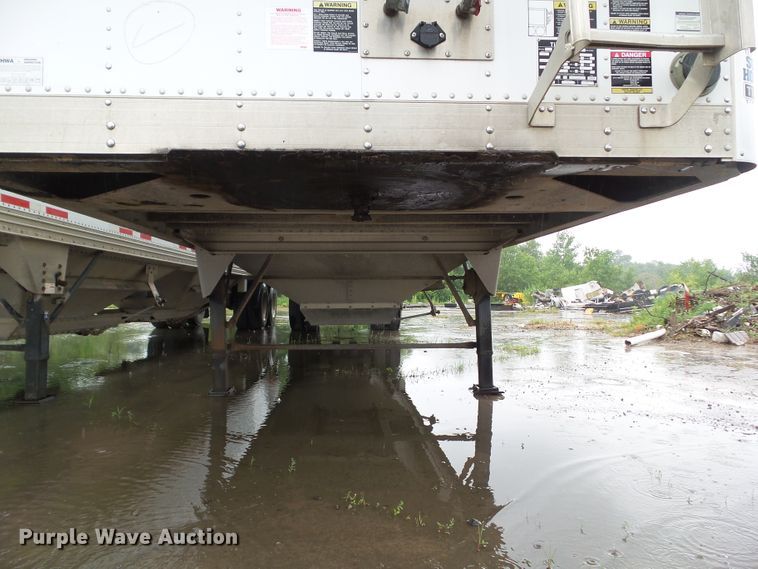 image for item EM9768 2013 Timpte double hopper bottom grain trailer