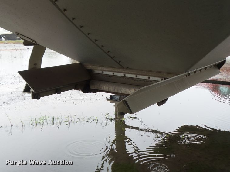 image for item EM9768 2013 Timpte double hopper bottom grain trailer