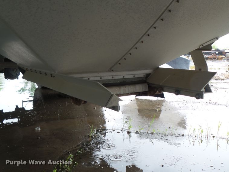 image for item EM9768 2013 Timpte double hopper bottom grain trailer