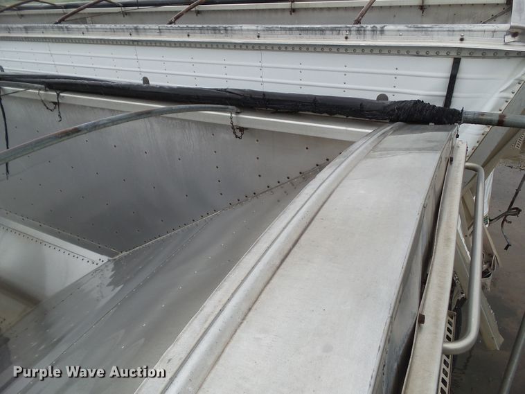 image for item EM9768 2013 Timpte double hopper bottom grain trailer