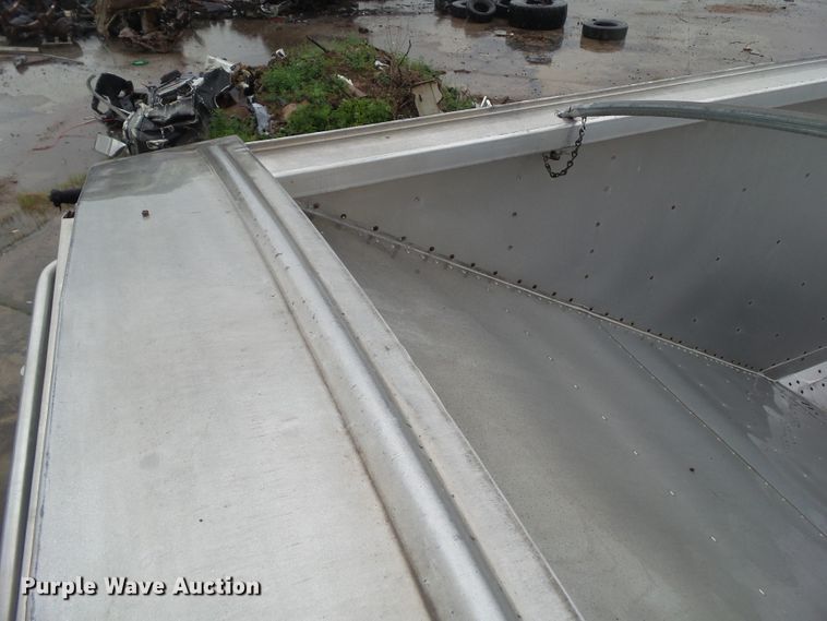 image for item EM9768 2013 Timpte double hopper bottom grain trailer