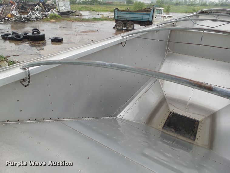 image for item EM9768 2013 Timpte double hopper bottom grain trailer