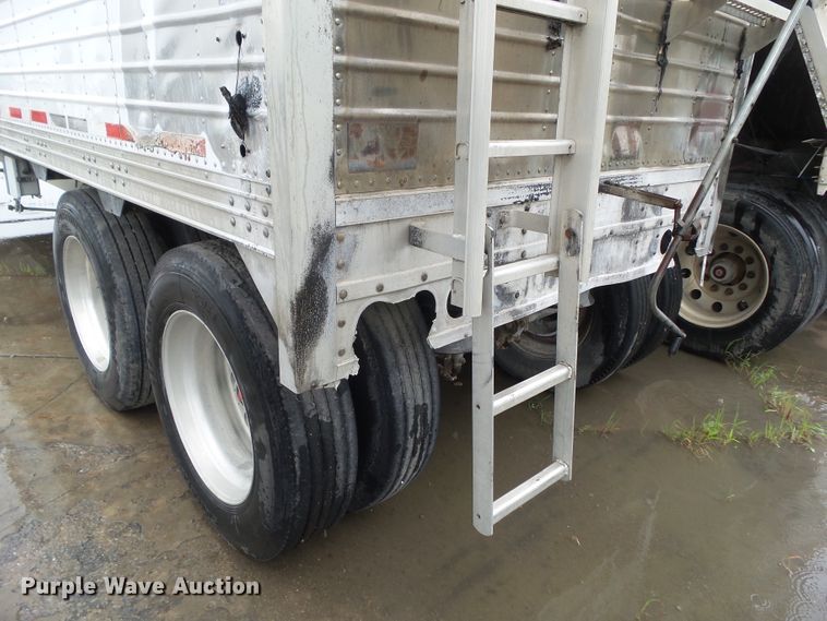 image for item EM9768 2013 Timpte double hopper bottom grain trailer