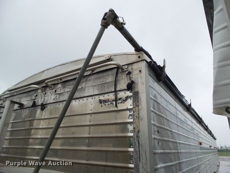 image for item EM9768 2013 Timpte double hopper bottom grain trailer