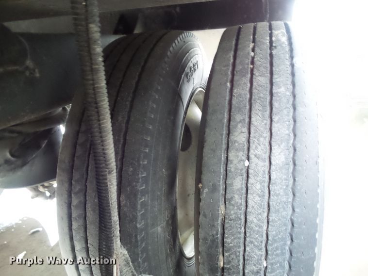 image for item EM9768 2013 Timpte double hopper bottom grain trailer