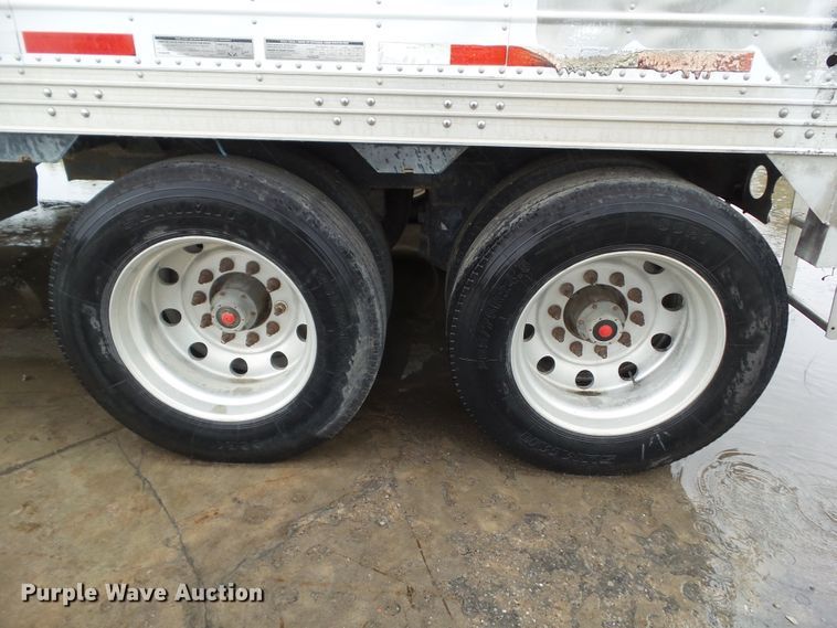 image for item EM9768 2013 Timpte double hopper bottom grain trailer