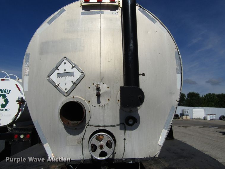 image for item EU9686 1971 Fruehauf TEH-F2-V tank trailer