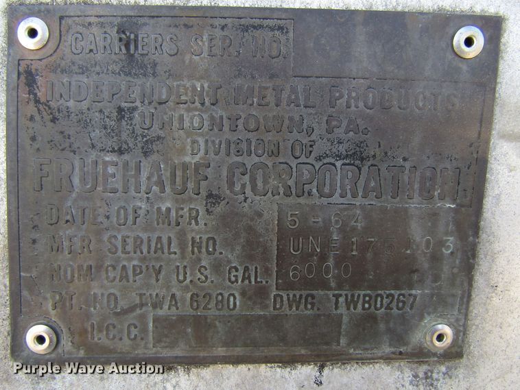 image for item EU9686 1971 Fruehauf TEH-F2-V tank trailer