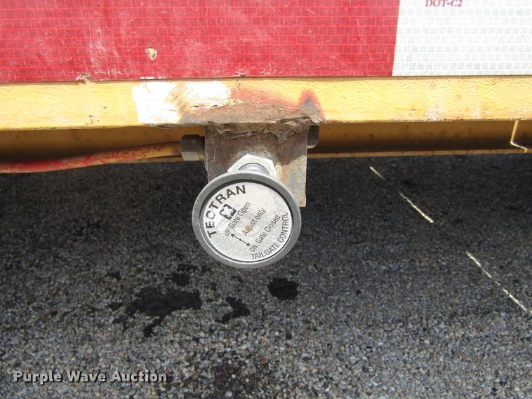 image for item EU9695 2000 Talbert GT3T-30 tilt deck equipment trailer