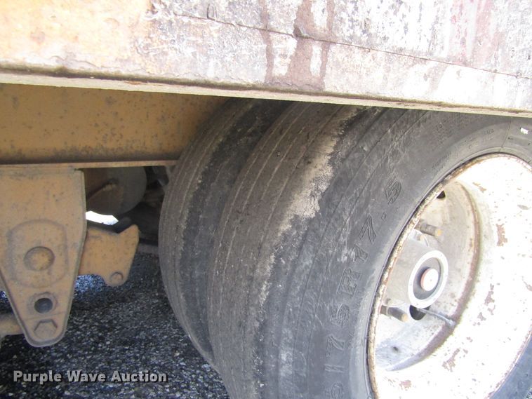 image for item EU9695 2000 Talbert GT3T-30 tilt deck equipment trailer