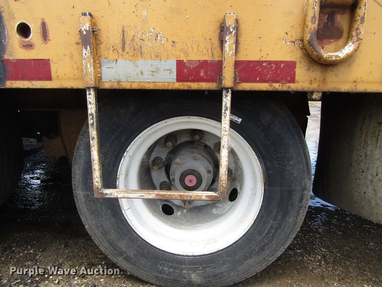 image for item EU9695 2000 Talbert GT3T-30 tilt deck equipment trailer