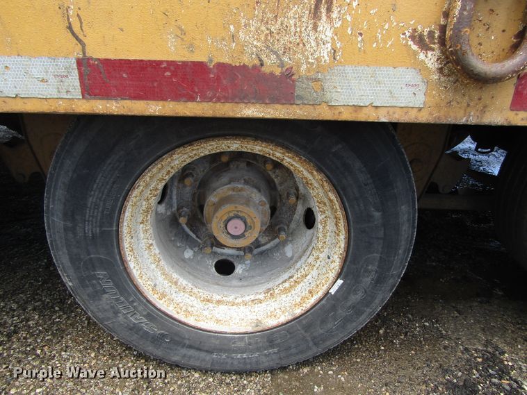 image for item EU9695 2000 Talbert GT3T-30 tilt deck equipment trailer