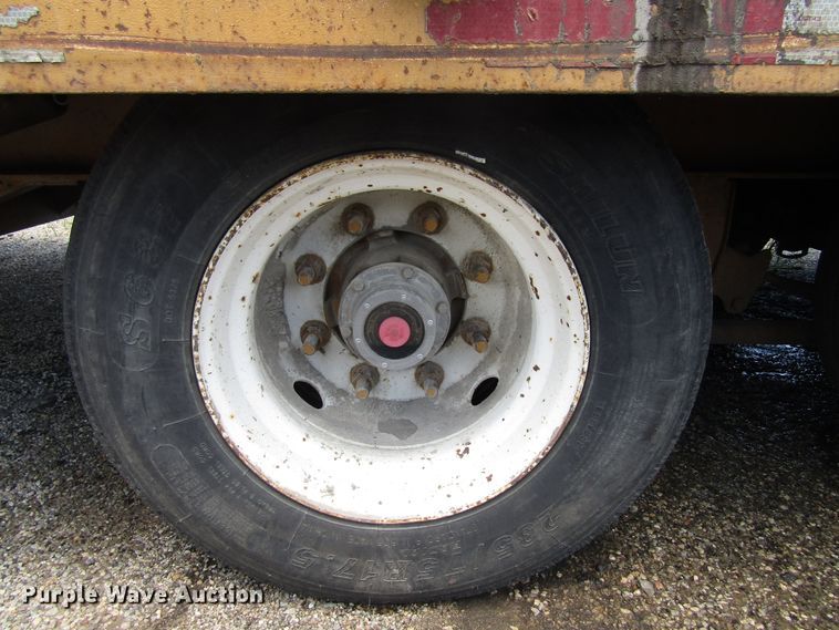 image for item EU9695 2000 Talbert GT3T-30 tilt deck equipment trailer