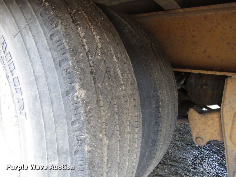 image for item EU9695 2000 Talbert GT3T-30 tilt deck equipment trailer