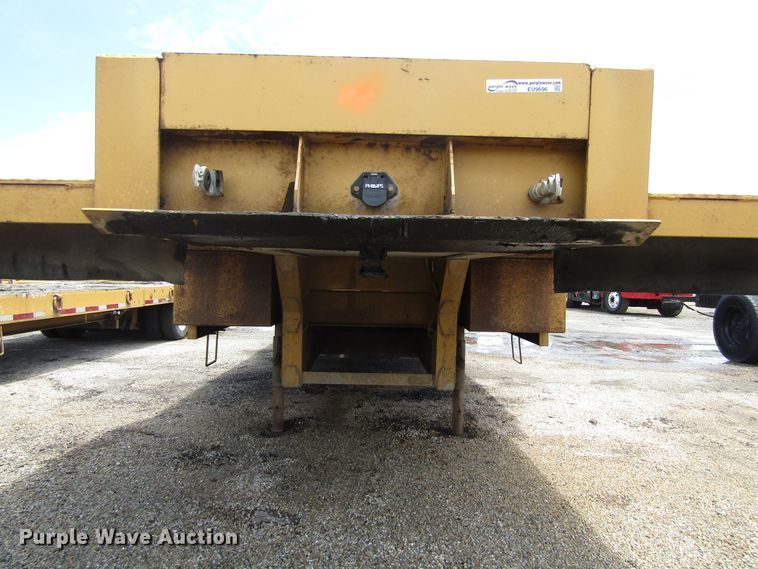 image for item EU9696 2000 Talbert GT3T-30 tilt deck equipment trailer