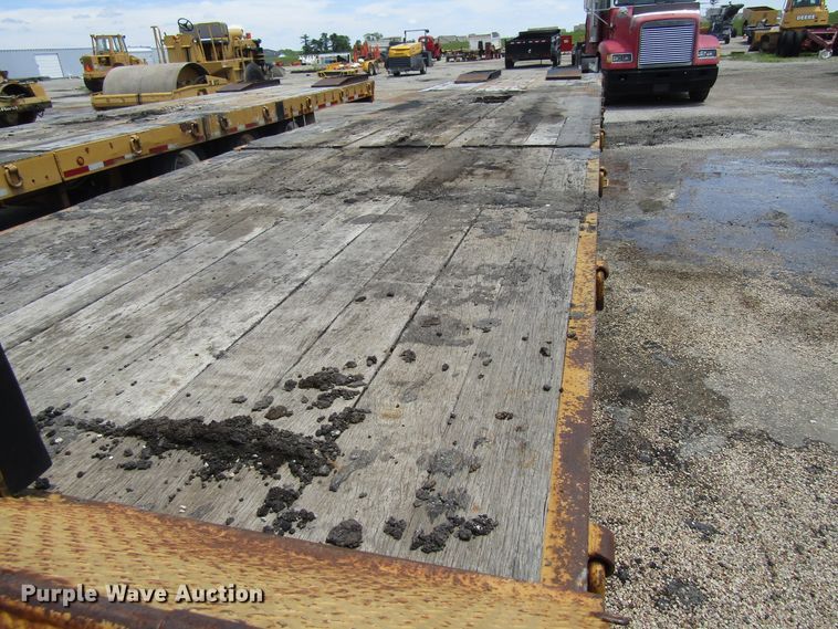 image for item EU9696 2000 Talbert GT3T-30 tilt deck equipment trailer