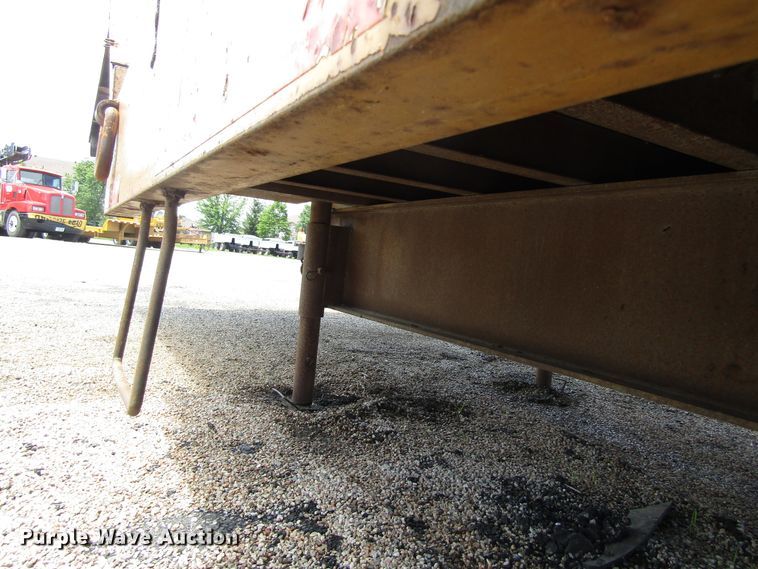 image for item EU9696 2000 Talbert GT3T-30 tilt deck equipment trailer