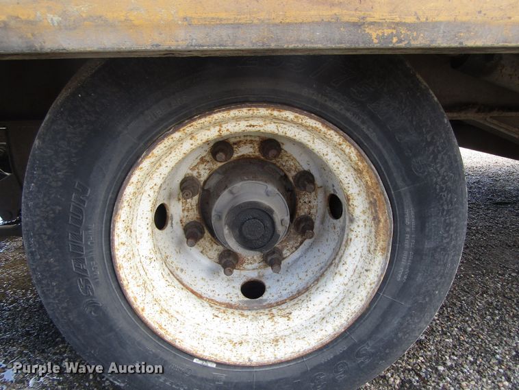 image for item EU9696 2000 Talbert GT3T-30 tilt deck equipment trailer