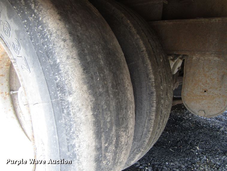 image for item EU9696 2000 Talbert GT3T-30 tilt deck equipment trailer