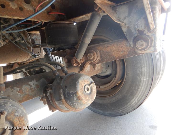 image for item FG9393 1999 Wabash Duraplate dry van trailer