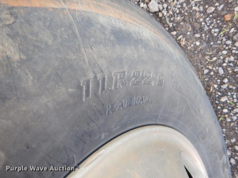 image for item FH9411 1998 International 9400 semi truck