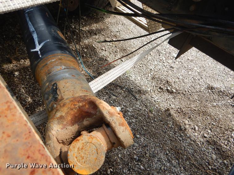 image for item FH9411 1998 International 9400 semi truck