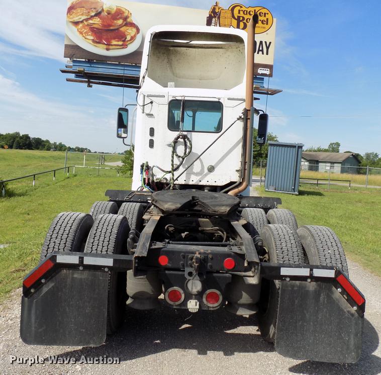 image for item FJ9312 2009 Freightliner Century Class semi truck